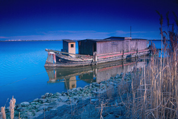 La barca sul fiume